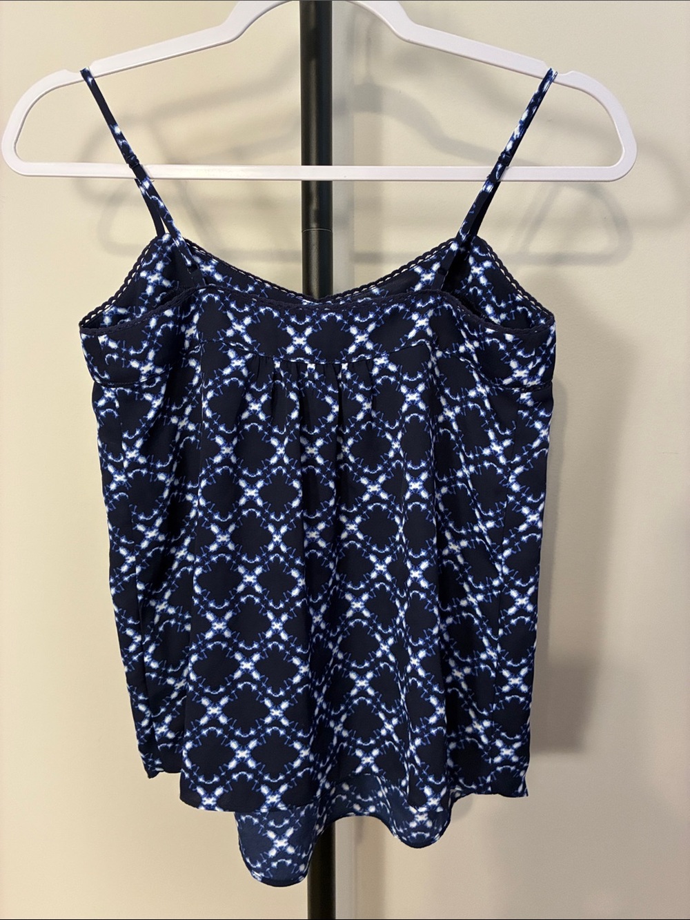 💕 Jessica Simpson Navy Blue White Tie Dye Print Camisole Tank XS / XXS - Picture 4 of 7